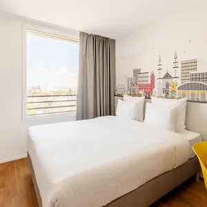 Отель B&B Hotel Basel, Базель